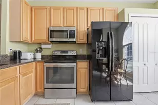 7733 Beridale Ct, Orlando, FL 32818 - Photo 5