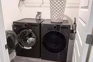 3919 Malawi Trl, Saint Cloud, FL 34772 - Photo 5