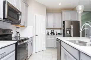 1784 Chatsworth Cir, Saint Cloud, FL 34771 - Photo 7