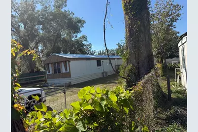 836 Cr 481W, Lake Panasoffkee, FL 33538 - Photo 3