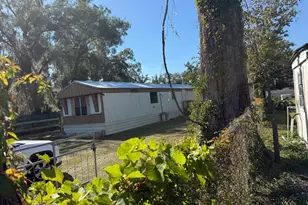 836 Cr 481W, Lake Panasoffkee, FL 33538 - Photo 3