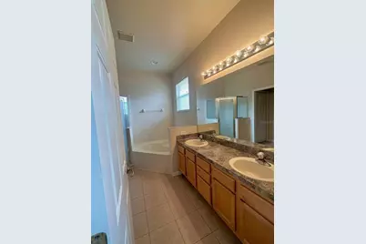 2096 The Oaks Boulevard, Kissimmee, FL 34746 - Photo 19