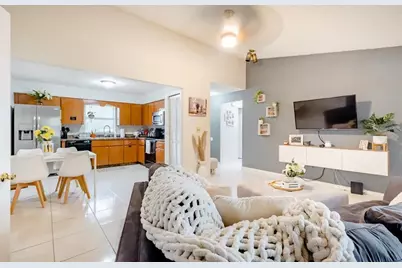 4626 Sturbridge Court, Orlando, FL 32812 - Photo 3