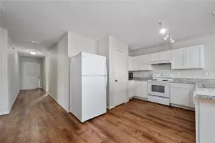 282 Fig Ct, Kissimmee, FL 34759 - Photo 3