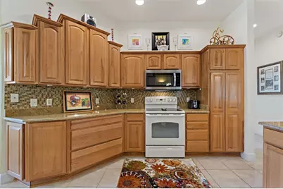 1258 Donalds Place, The Villages, FL 32162 - Photo 5