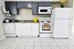 720 Michigan Ct, Saint Cloud, FL 34769 - Photo 3