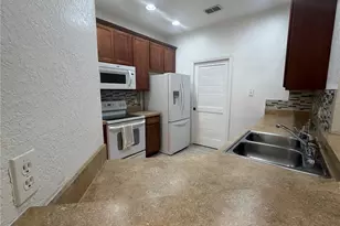 3001 Laurel Park Dr, Kissimmee, FL 34741 - Photo 7