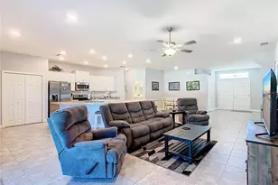 319 Travelers Creek Dr, Auburndale, FL 33823 - Photo 11