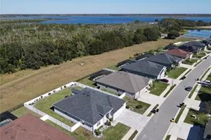 319 Travelers Creek Dr, Auburndale, FL 33823 - Photo 7