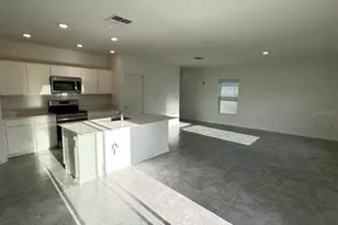 724 Reggie Rd, Winter Haven, FL 33884 - Photo 5