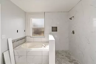 129 Mediterranean Ct, Kissimmee, FL 34758 - Photo 19