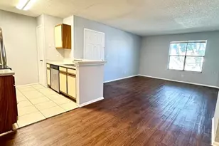 2102 Cascades Blvd, Kissimmee, FL 34741 - Photo 7