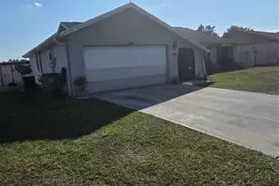 101 W Cedarwood Cir, Kissimmee, FL 34743 - Photo 3