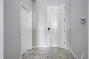 624 Sardinia Cir, Davenport, FL 33837 - Photo 9