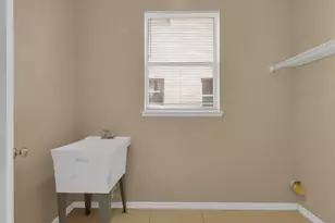 2827 Sand Arbor Cir, Orlando, FL 32824 - Photo 17