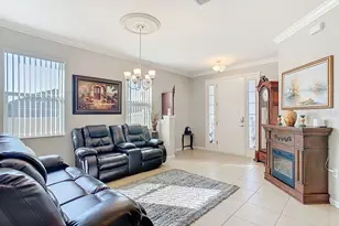 200 Trinity Ridge Cir, Davenport, FL 33897 - Photo 7