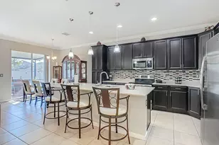 200 Trinity Ridge Cir, Davenport, FL 33897 - Photo 9