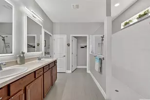 2725 Matera Dr, Saint Cloud, FL 34771 - Photo 47