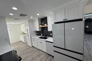 2070 Seminole Blvd, Melbourne, FL 32904 - Photo 5