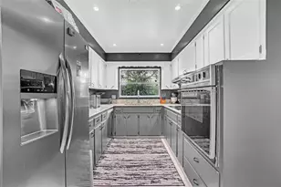 5643 Satel Dr, Orlando, FL 32810 - Photo 13