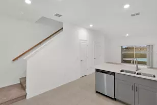 2025 Viewfinder St, Kissimmee, FL 34759 - Photo 5