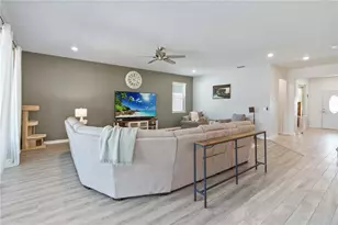 2323 Nuthatch St, Saint Cloud, FL 34771 - Photo 9