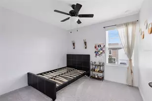 528 Madison Dr, Davenport, FL 33837 - Photo 5