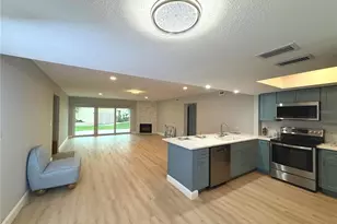 7550 Sunshine Skyway Ln S, Saint Petersburg, FL 33711 - Photo 7