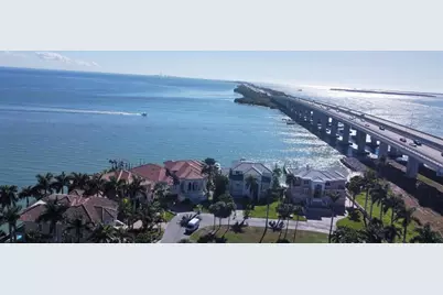 7550 Sunshine Skyway Lane S #P11, Saint Petersburg, FL 33711 - Photo 3