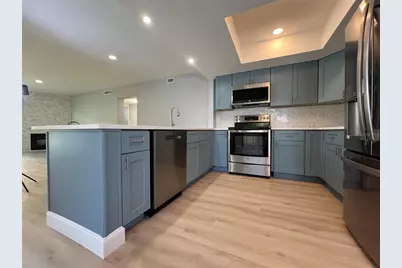7550 Sunshine Skyway Lane S #P11, Saint Petersburg, FL 33711 - Photo 11
