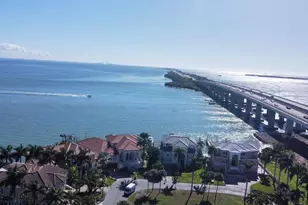 7550 Sunshine Skyway Ln S, Saint Petersburg, FL 33711 - Photo 1