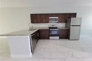 754 Mink Ct, Kissimmee, FL 34759 - Photo 3