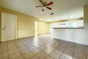 615 Royalty Ct, Kissimmee, FL 34758 - Photo 3