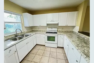 615 Royalty Court, Kissimmee, FL 34758 - Photo 7