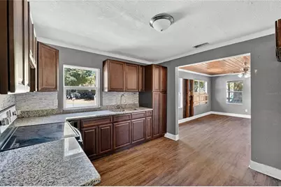 318 Chesney Boulevard, Frostproof, FL 33843 - Photo 9