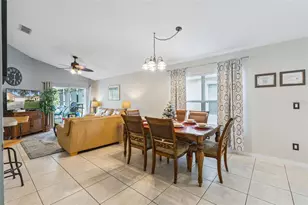 197 Hideaway Beach Ln, Kissimmee, FL 34746 - Photo 5