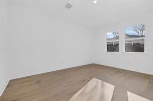 983 Fiesta Key Cir, Lady Lake, FL 32159 - Photo 21