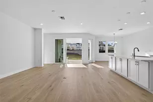 983 Fiesta Key Cir, Lady Lake, FL 32159 - Photo 13