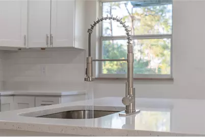 245 Amador Circle, Orlando, FL 32810 - Photo 3