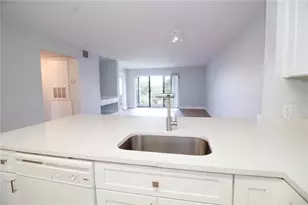 14036 Fairway Island Dr, Orlando, FL 32837 - Photo 7