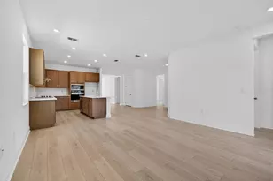 748 Sunshower Dr, Lady Lake, FL 32159 - Photo 11