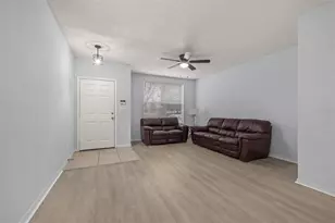 6124 Osprey Lake Cir, Riverview, FL 33578 - Photo 7