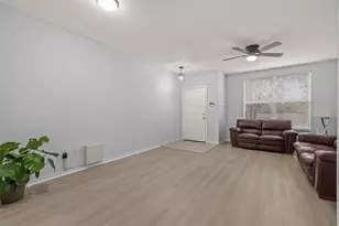 6124 Osprey Lake Cir, Riverview, FL 33578 - Photo 3