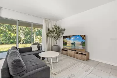 5277 Royal Point Avenue, Kissimmee, FL 34746 - Photo 11