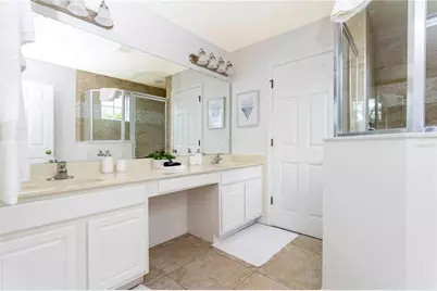 650 Las Fuentes, Kissimmee, FL 34746 - Photo 9