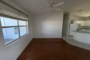 438 San Pedro Dr, Lady Lake, FL 32159 - Photo 3