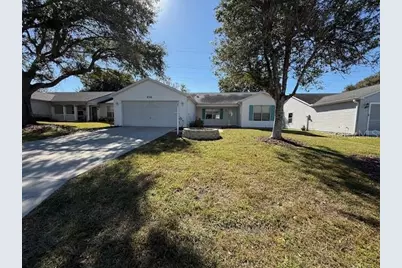 438 San Pedro Drive, Lady Lake, FL 32159 - Photo 1