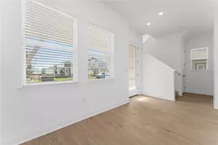 10065 Peebles St, Orlando, FL 32827 - Photo 5