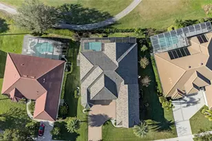 2776 Kissimmee Bay Cir, Kissimmee, FL 34744 - Photo 5