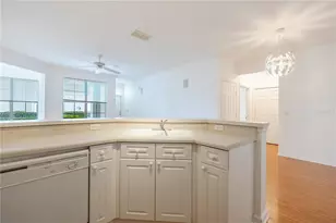 5025 Wellington Park Cir, Orlando, FL 32839 - Photo 11